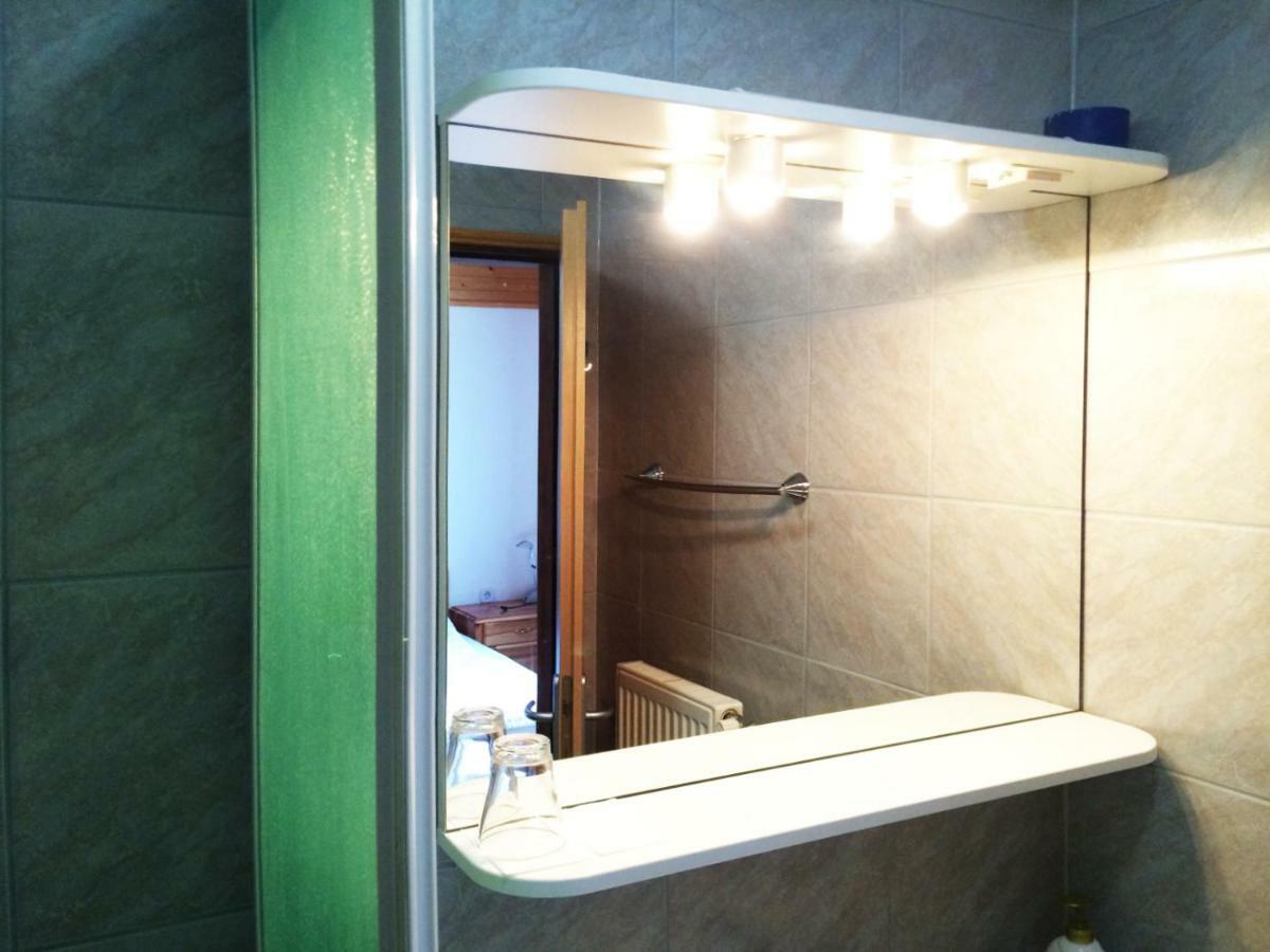Apartment Tisa Solčava Eksteriør billede